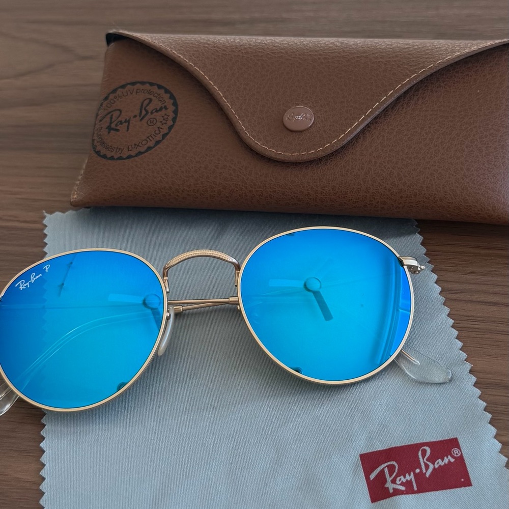 Ray-Ban RB3447 unisex polarized Gold Frame Sunglasses with Blue Mirrored Lenses